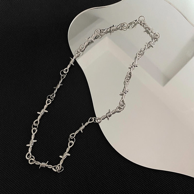 Small Wire Brambles Necklace - Silver - Kirakira World