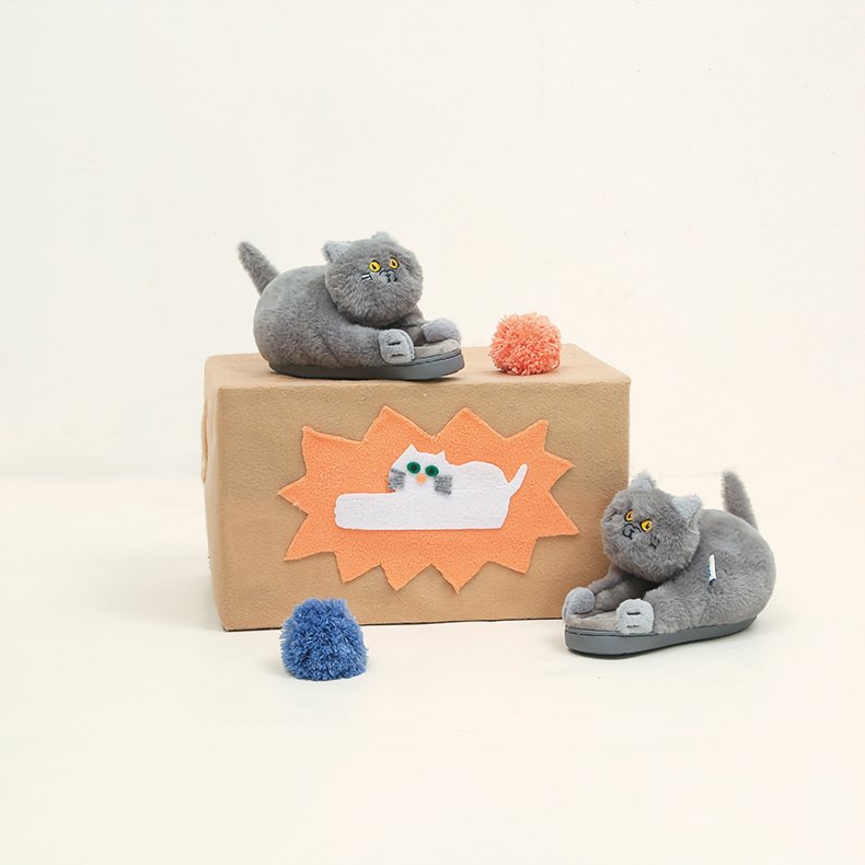 Cute Cat Hug Fuzzy Slippers - Kirakira World - grungestyle - kawaii fashion -kawaii store-kawaii aesthetic - kawaiistyle