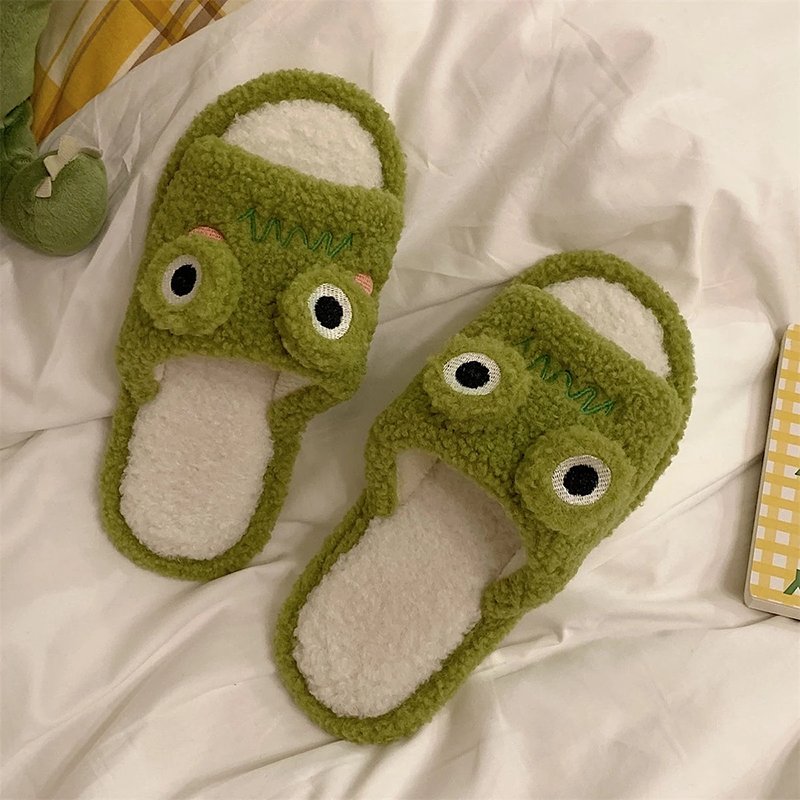 Cute Frog Plush Slippers - Kirakira World - grungestyle - kawaii fashion -kawaii store-kawaii aesthetic - kawaiistyle