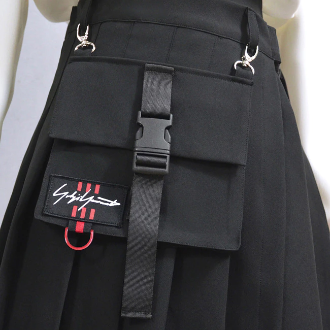 Gothic Pocket Chain Skirt Shorts - Kirakira World - grungestyle - kawaii fashion -kawaii store-kawaii aesthetic - kawaiistyle