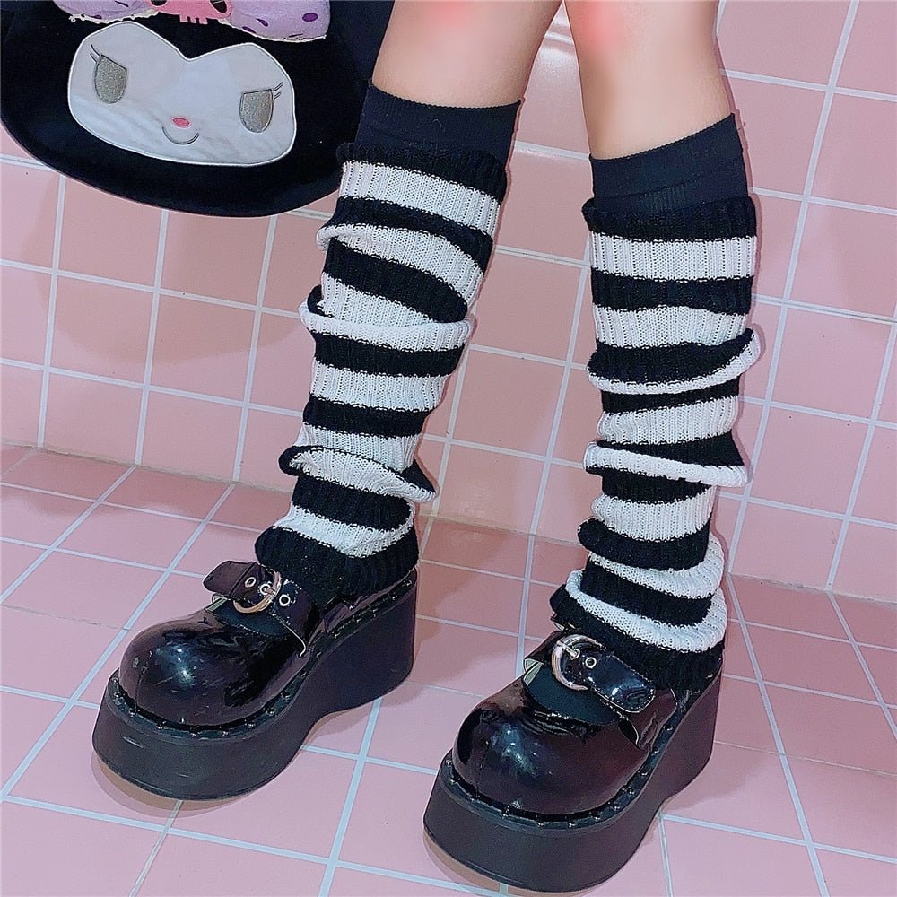 Black Kawaii Striped Leg Warmer - Kirakira World - grungestyle - kawaii fashion -kawaii store-kawaii aesthetic - kawaiistyle