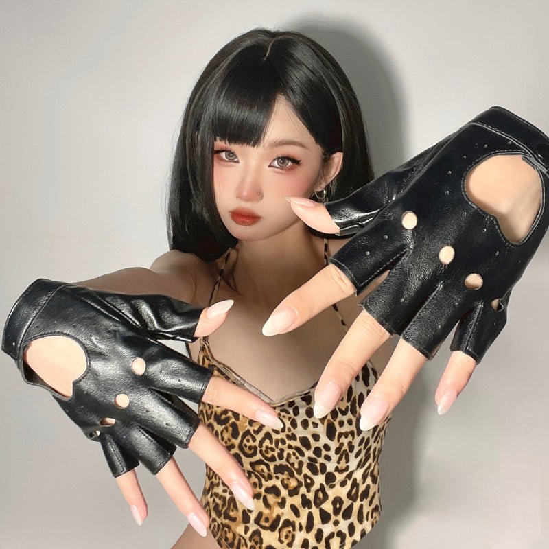 Women Heart Cutout PU Leather Gloves - Kirakira World - grungestyle - kawaii fashion -kawaii store-kawaii aesthetic - kawaiistyle