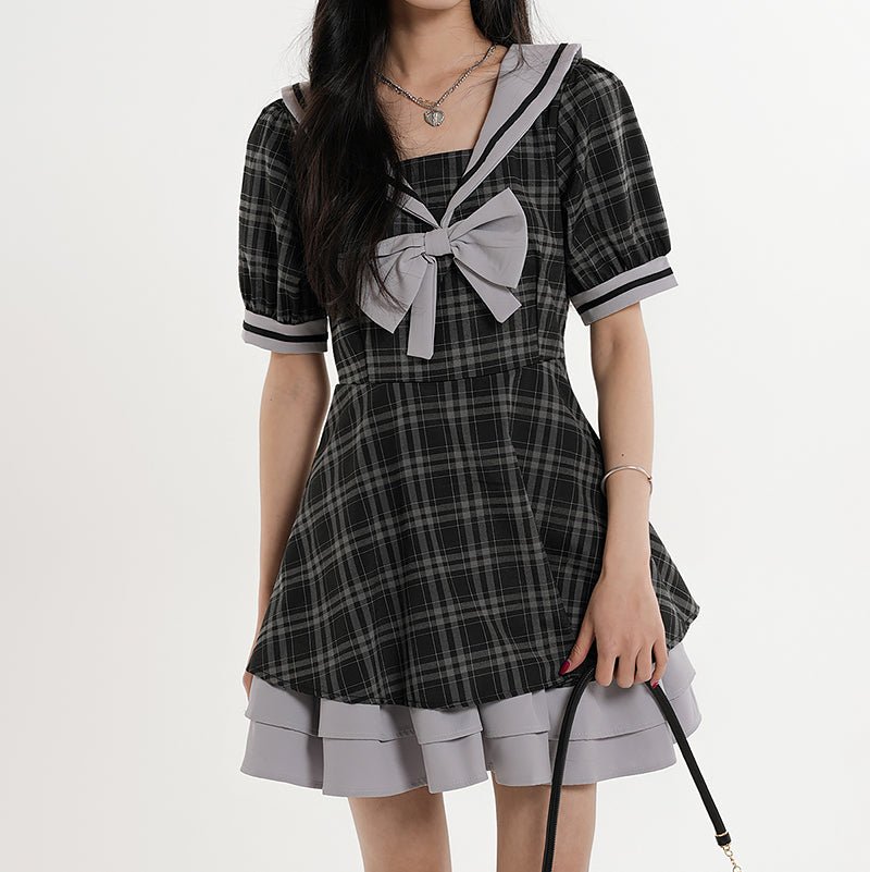 Retro Plaid Sailor Collar Short-Sleeved Dress - Kirakira World
