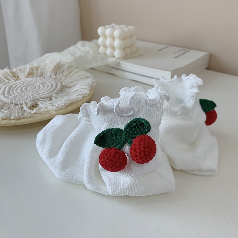 Strawberry/Cherry Brooch Low-cut Socks - Kirakira World
