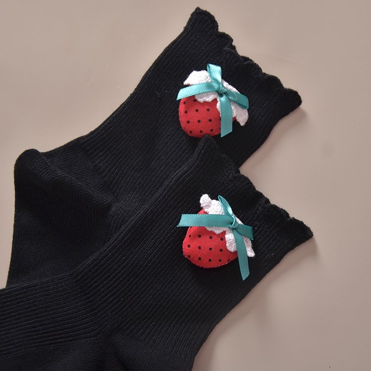 Strawberry/Cherry Brooch Low-cut Socks - Kirakira World
