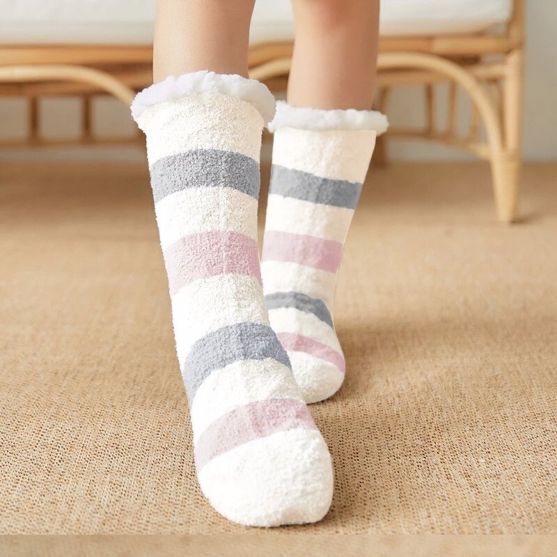 Sweet Stripe Fluffy Fleece Winter Socks - Kirakira World - grungestyle - kawaii fashion -kawaii store-kawaii aesthetic - kawaiistyle