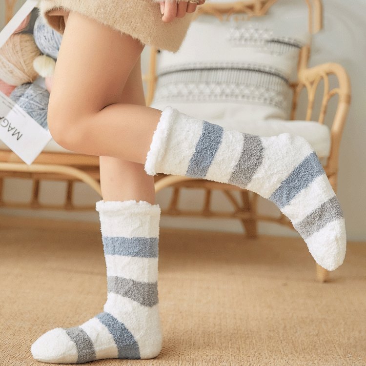 Sweet Stripe Fluffy Fleece Winter Socks - Kirakira World - grungestyle - kawaii fashion -kawaii store-kawaii aesthetic - kawaiistyle